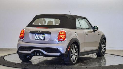 2024 MINI Convertible Signature