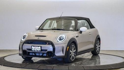 2024 MINI Convertible Signature