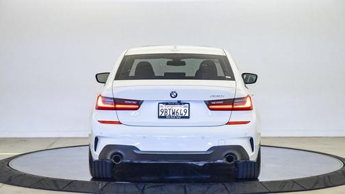 2022 BMW 330 330i