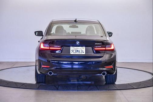 2022 BMW 330 330i