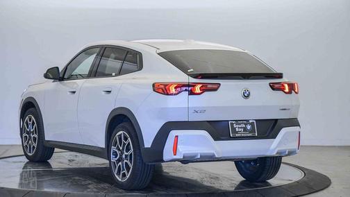 2025 BMW X2 xDrive28i