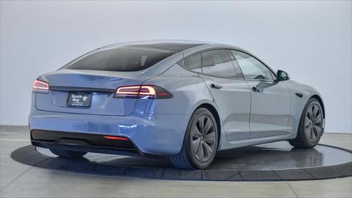2022 Tesla Model S Base