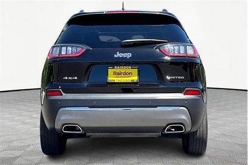Diamond Black Crystal Pearlcoat 2022 Jeep Cherokee Limited