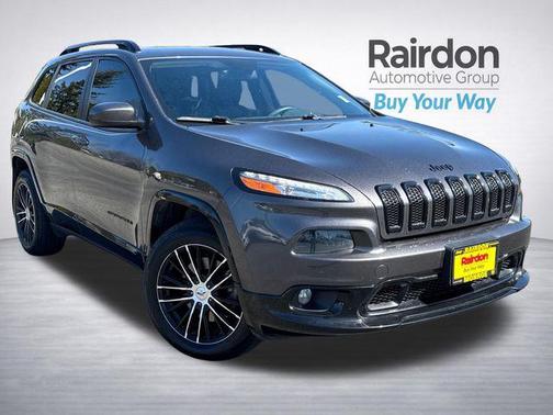Granite Crystal Metallic Clearcoat 2018 Jeep Cherokee Latitude