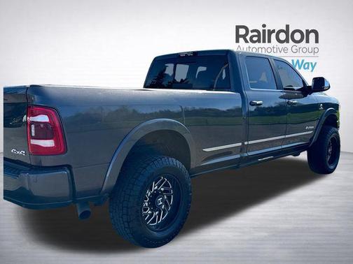 2019 RAM 2500 Limited Crew Cab 4x4 8' Box