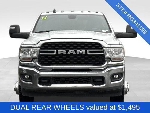 2024 RAM 3500 Big Horn Crew Cab 4x4 8' Box