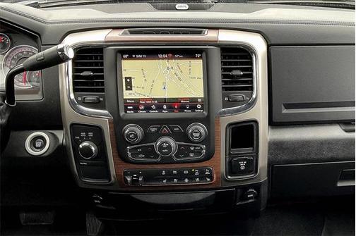 2018 RAM 2500 Laramie Crew Cab 4x4 8' Box