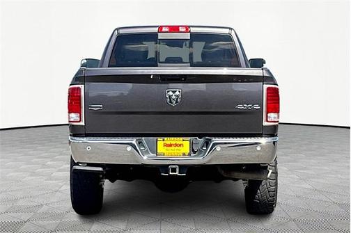 2018 RAM 2500 Laramie Crew Cab 4x4 8' Box