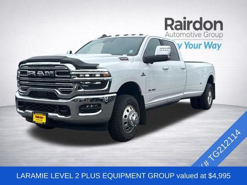Bright White Clearcoat 2026 RAM 3500 Laramie Crew Cab 4x4 8' Box