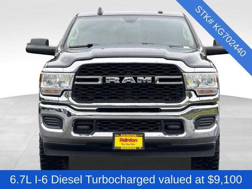 2019 RAM 3500 Tradesman Crew Cab 4x4 8' Box
