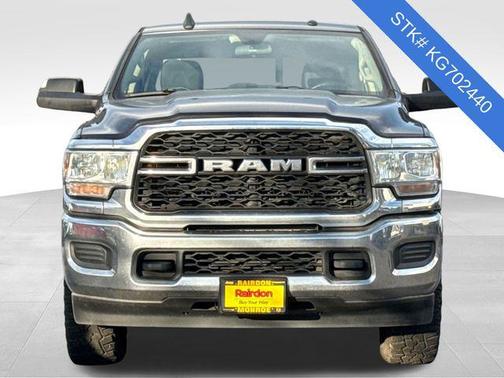 2019 RAM 3500 Tradesman Crew Cab 4x4 8' Box