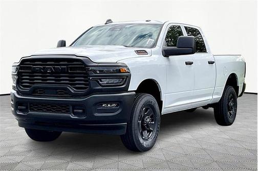 2025 RAM 3500 Tradesman Crew Cab 4x4 6'4' Box