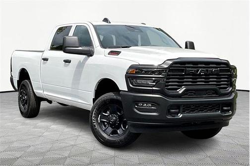 2025 RAM 3500 Tradesman Crew Cab 4x4 6'4' Box