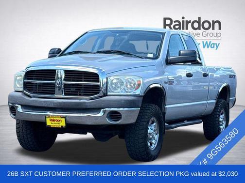 Bright Silver Metallic CC/Mineral Gray Met CC 2009 Dodge Ram 2500 ST