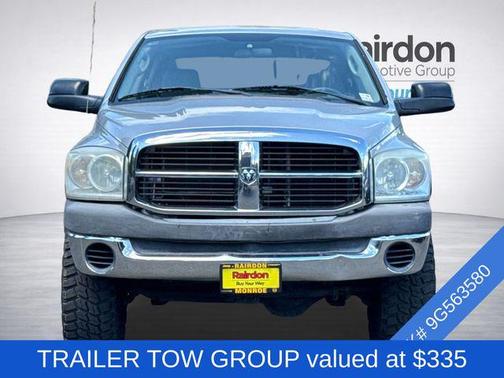 Bright Silver Metallic CC/Mineral Gray Met CC 2009 Dodge Ram 2500 ST