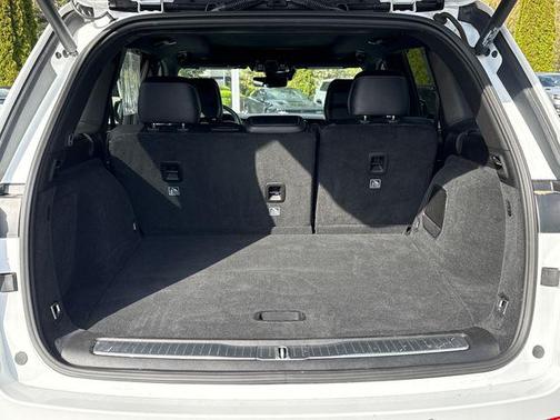Bright White Clearcoat 2022 Jeep Grand Cherokee 4xe Overland