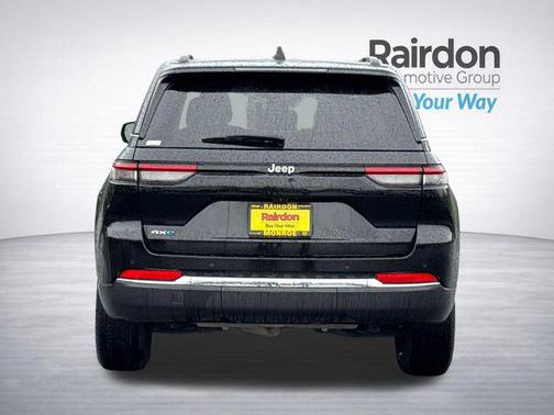 Diamond Black Crystal Pearlcoat 2024 Jeep Grand Cherokee 4xe Base