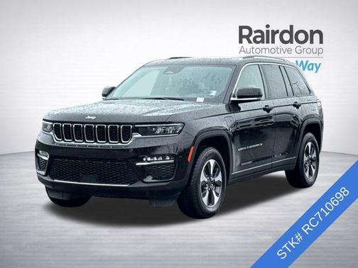 Diamond Black Crystal Pearlcoat 2024 Jeep Grand Cherokee 4xe Base