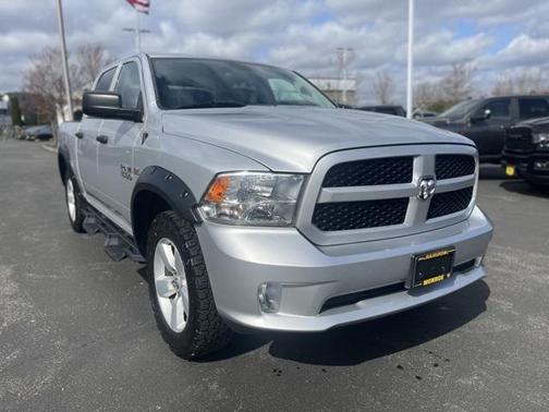 Bright Silver Metallic Clearcoat 2014 RAM 1500 Tradesman/Express