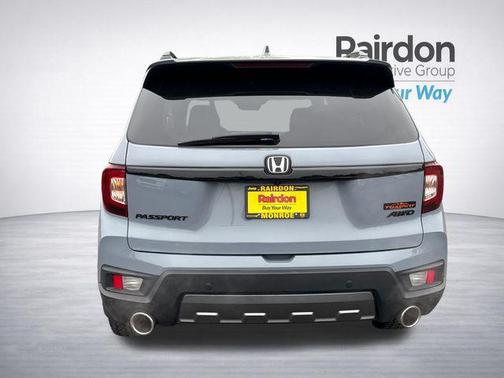 Sonic Gray Pearl 2024 Honda Passport AWD TrailSport