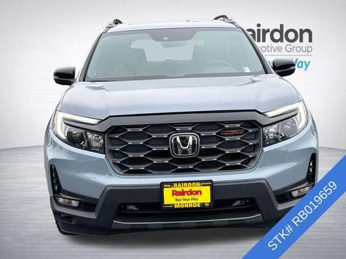 Sonic Gray Pearl 2024 Honda Passport AWD TrailSport
