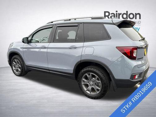 Sonic Gray Pearl 2024 Honda Passport AWD TrailSport