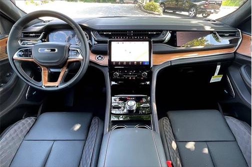 2025 Jeep Grand Cherokee L Summit Reserve