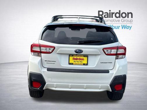 Crystal White Pearl 2018 Subaru Crosstrek 2.0i Premium