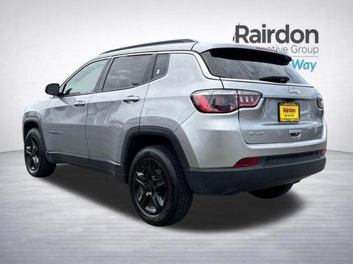 Silver Zynith Metallic Clearcoat 2024 Jeep Compass Latitude