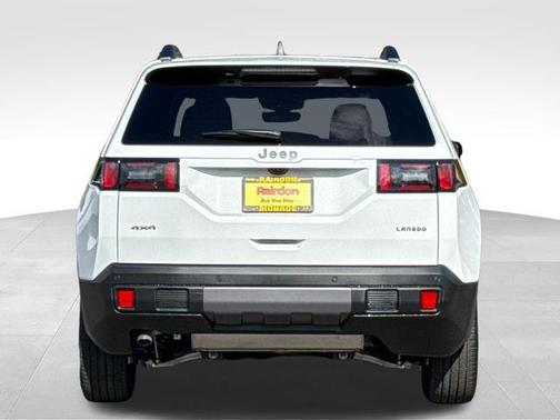 2026 Jeep Cherokee Laredo 4x4