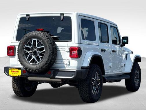Bright White Clearcoat 2026 Jeep Wrangler 4-Door Sahara 4x4