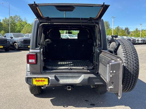 Granite Crystal Metallic Clearcoat 2018 Jeep Wrangler Unlimited Sport