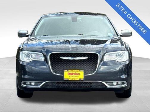 2016 Chrysler 300 S