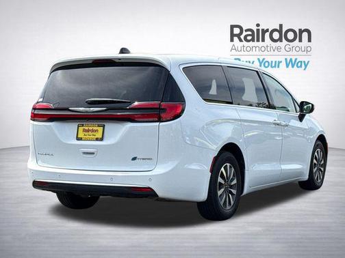 Bright White Clearcoat 2023 Chrysler Pacifica Hybrid Touring L