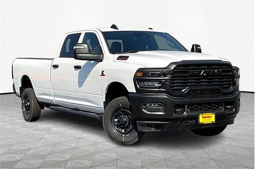 2025 RAM 2500 Tradesman Crew Cab 4x4 8' Box