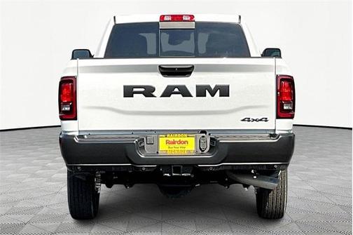 2025 RAM 2500 Tradesman Crew Cab 4x4 8' Box