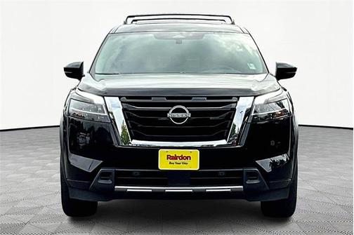 2023 Nissan Pathfinder SL 4WD