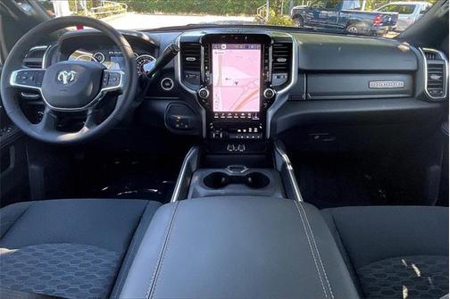2025 RAM 3500 Big Horn Crew Cab 4x4 8' Box