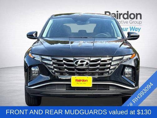 Black Pearl 2024 Hyundai TUCSON SE