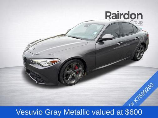 Vesuvio Gray Metallic 2019 Alfa Romeo Giulia Sport