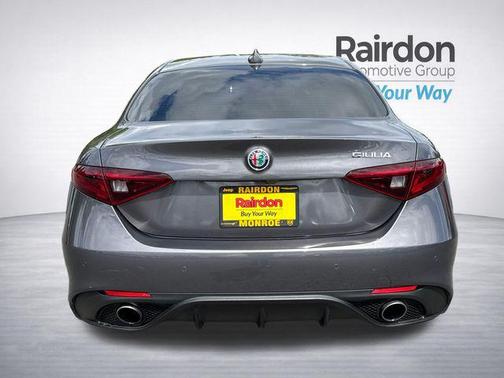 Vesuvio Gray Metallic 2019 Alfa Romeo Giulia Sport