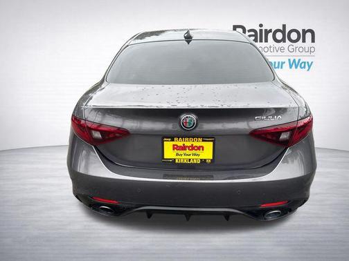 Vesuvio Gray Metallic 2019 Alfa Romeo Giulia Sport
