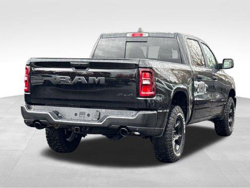 Diamond Black Crystal Pearlcoat 2027 RAM 1500 Warlock