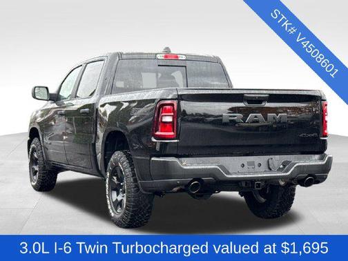 Diamond Black Crystal Pearlcoat 2027 RAM 1500 Warlock