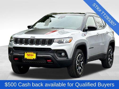 Silver Zynith Metallic Clearcoat 2026 Jeep Compass Trailhawk