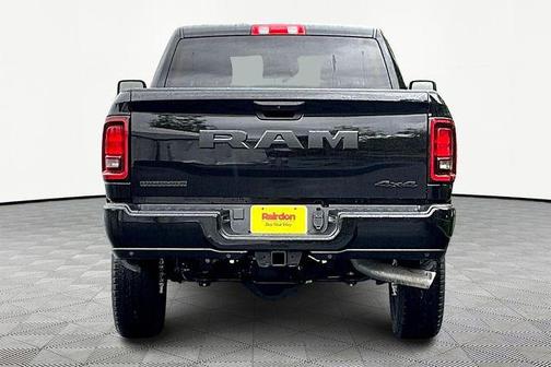 2025 RAM 2500 Big Horn Crew Cab 4x4 6'4' Box