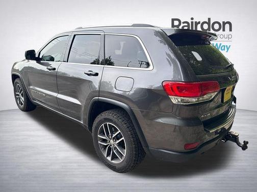 Granite Crystal Metallic Clearcoat 2018 Jeep Grand Cherokee Limited