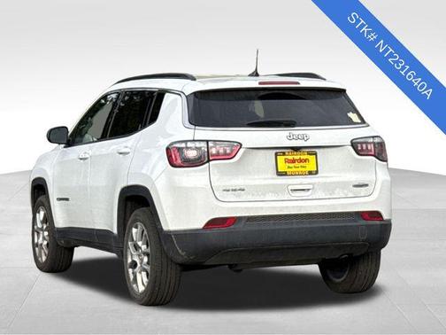 2022 Jeep Compass Latitude Lux