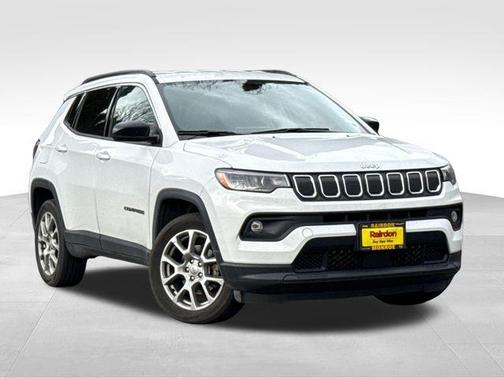 2022 Jeep Compass Latitude Lux
