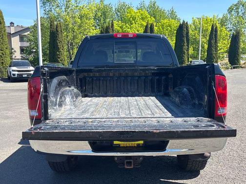 Black Clearcoat 2004 Dodge Ram 1500 SLT Quad Cab